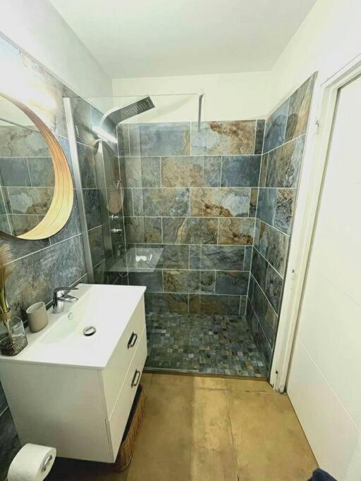 Appartement+loggia 80m De La La Grande Motte