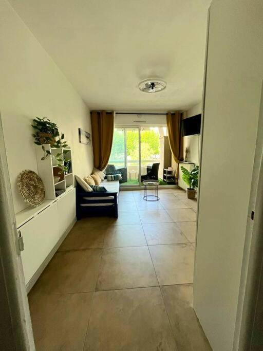 Appartement+loggia 80m De La Appartement
